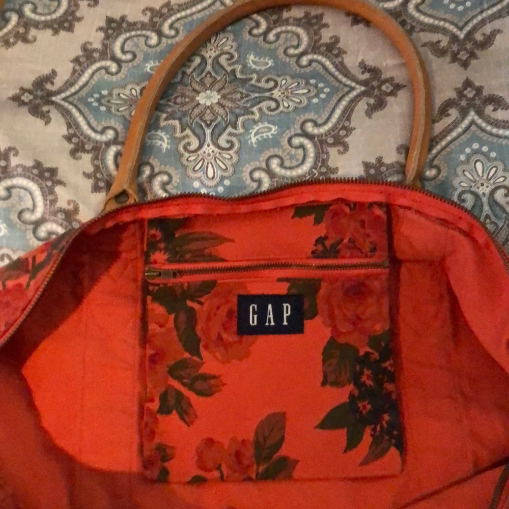 2 Purses - Picture 3 of 7